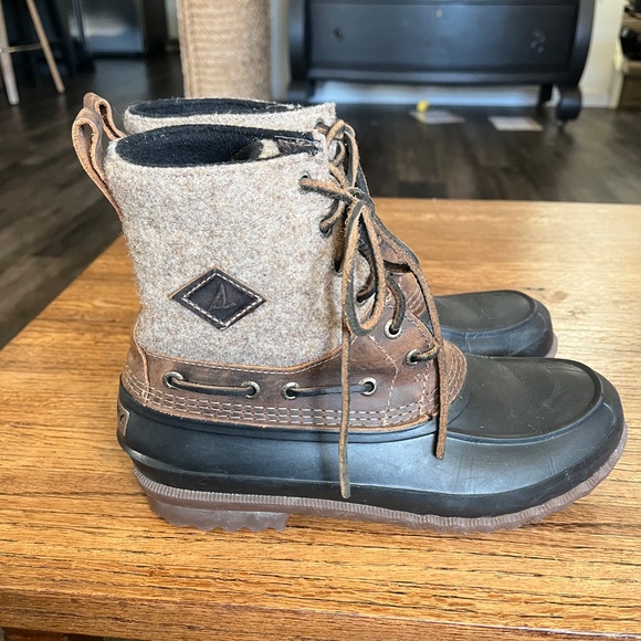 Sperry boot: Waterproof Boots / Cold Weather Boot mens sz 7 or womens sz 8 1/2 - Picture 5 of 5